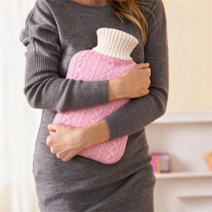 Holly British Standard Rubber Hot Water Bottle Bag With Twisted Knitted Cover